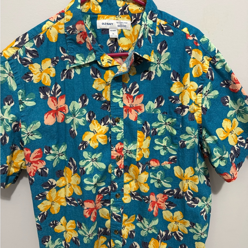Old Navy Blue and Yellow Casual Button Down Shirt